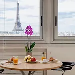 Paris Eiffel Tower View Studio
